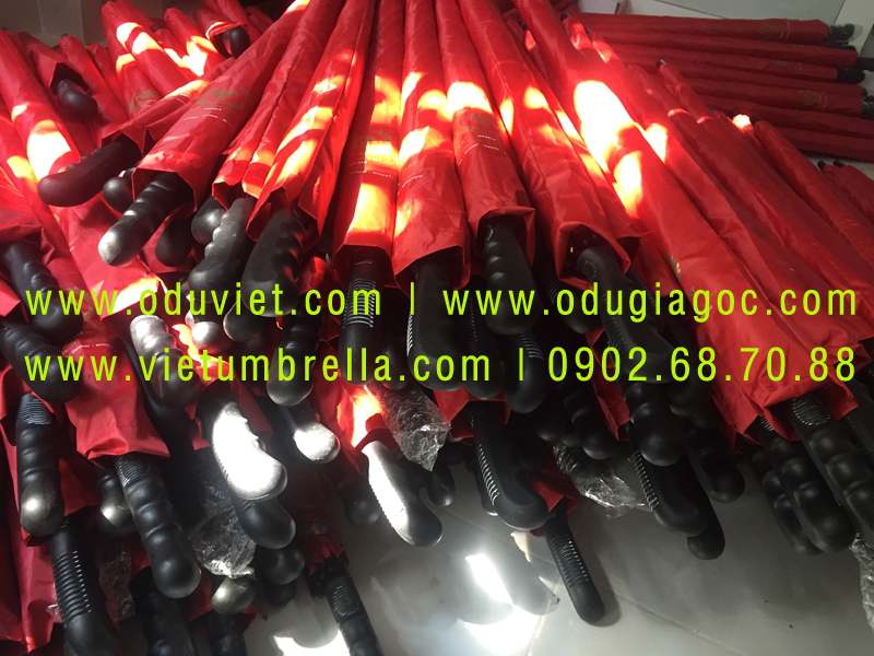 xưởng sản xuất ô dù cầm tay in logo quảng cáo